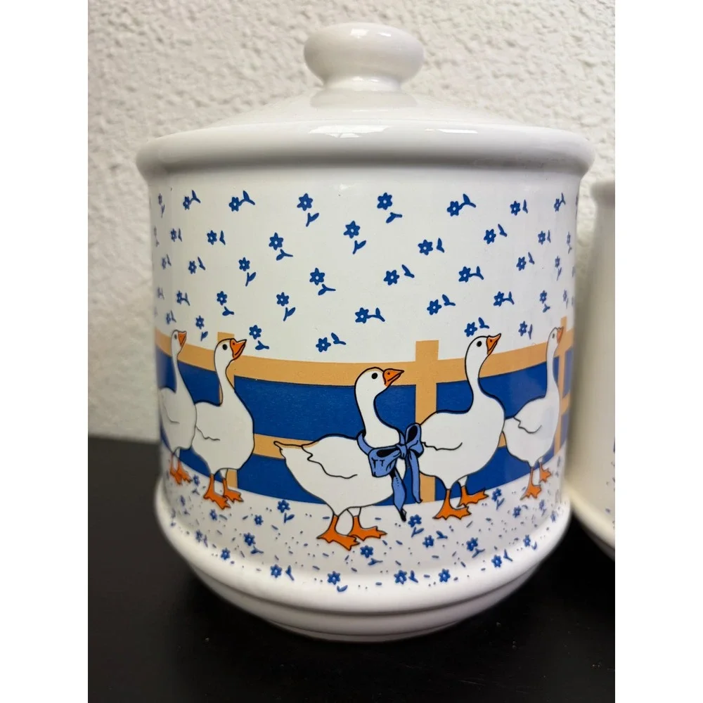 N/A vintage ceramic